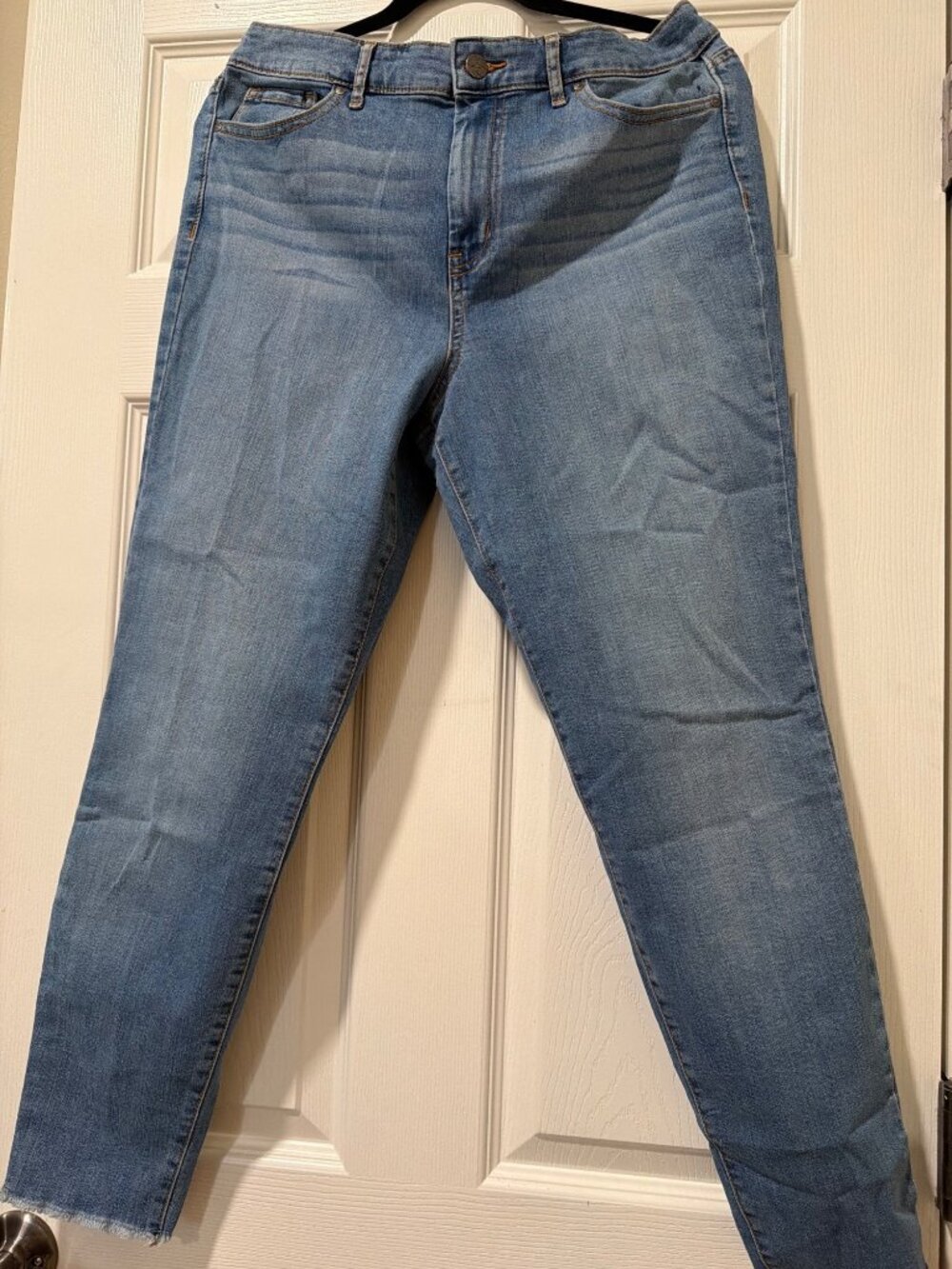 Jessica Simpson High Rise Skinny Ankle Jeans 14/32 Medium Wash Stretch Denim